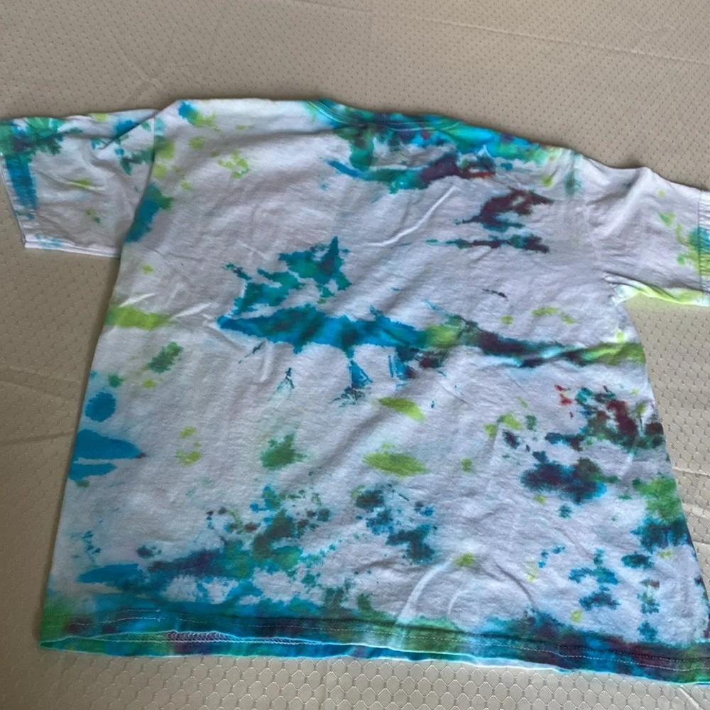 Collection of Four Unisex T-Shirts, Size Youth L